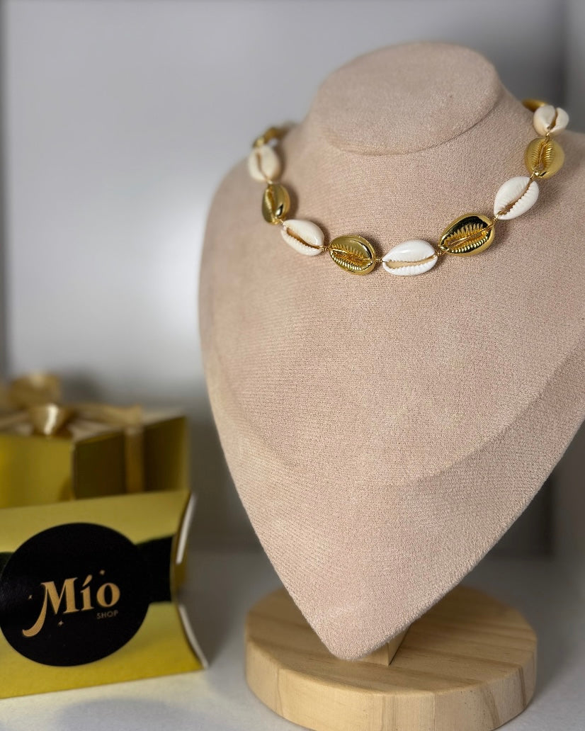Shells Choker