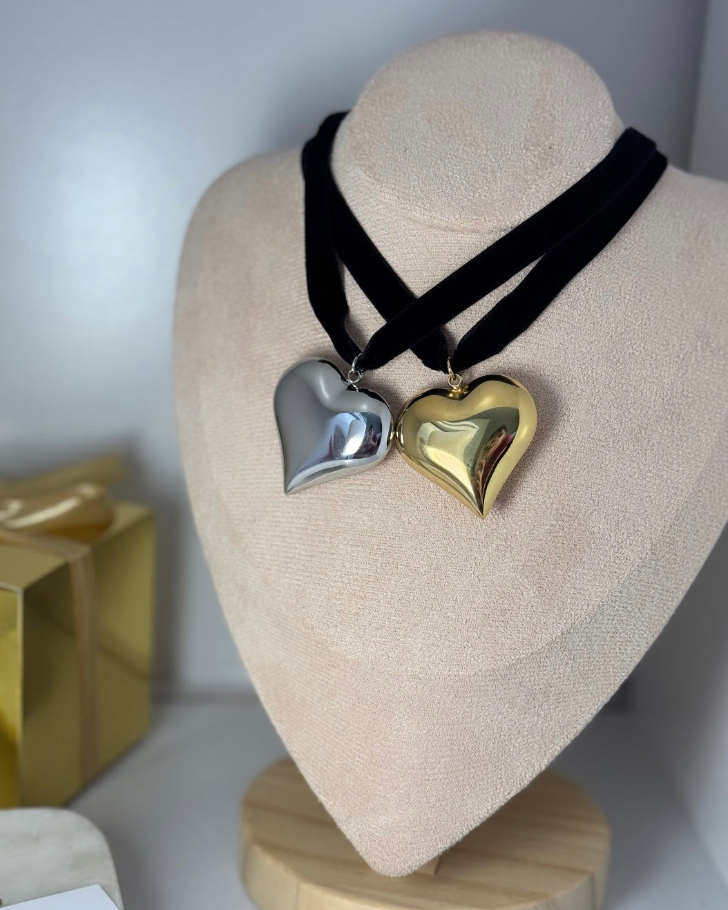 Suede Love Choker