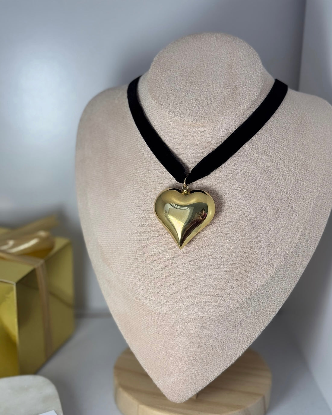 Suede Love Choker