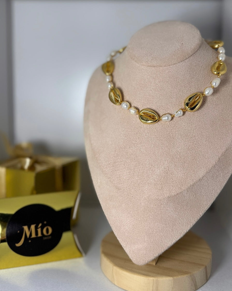 Shells Choker
